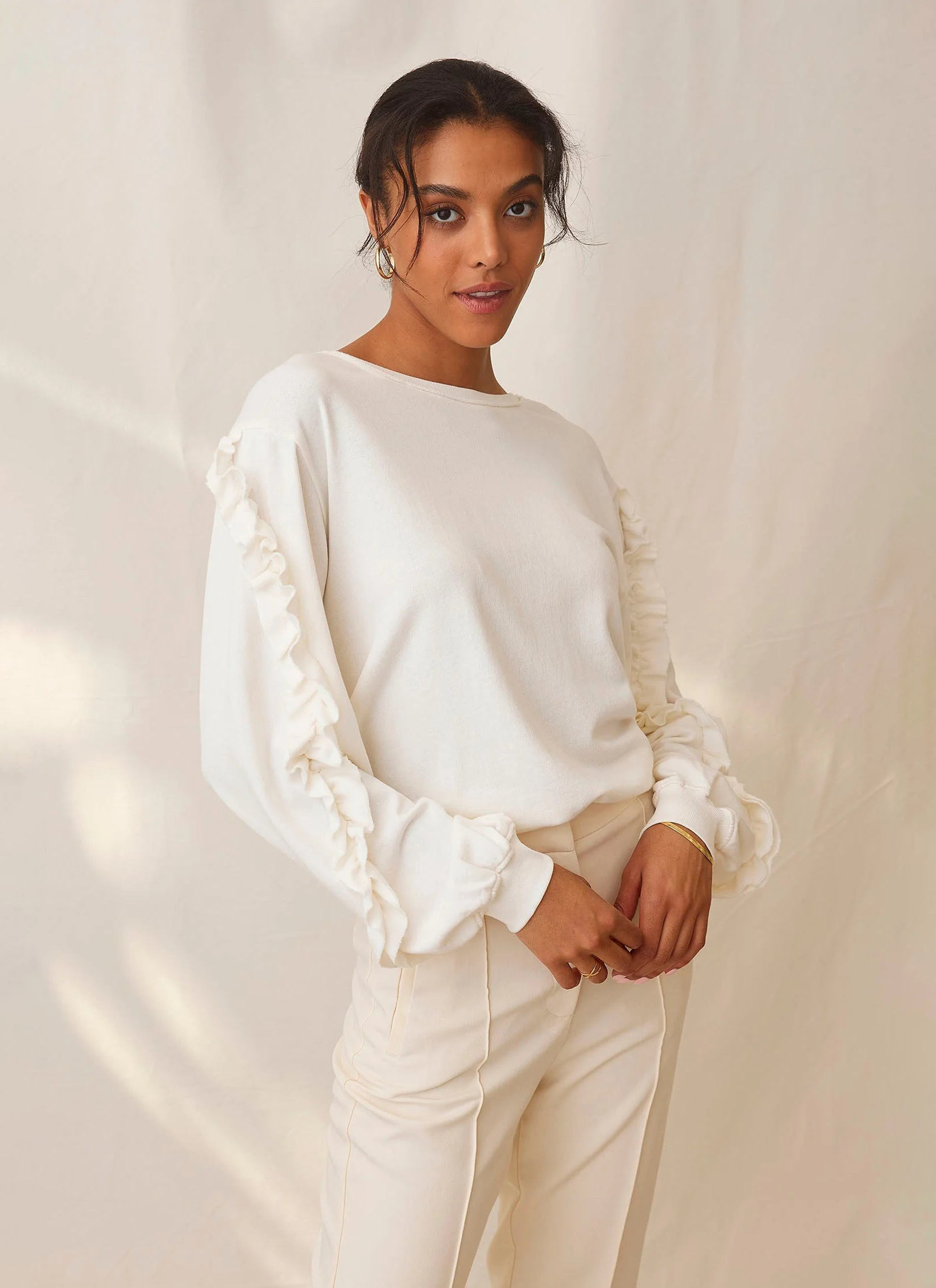 Arabella Sweatshirt for women – eco-friendly cotton pullover with comfortable relaxed fit for everyday wear